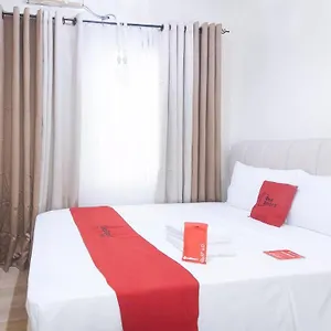 Reddoorz @ Cuarto Staycation Las Pinas